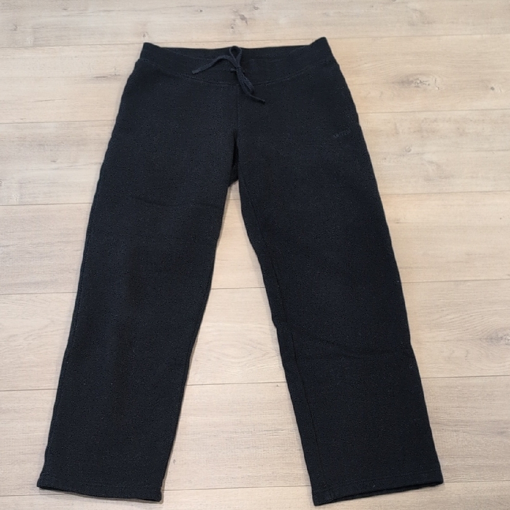 Aritzia TNA Black Knit Relaxed Drawstring Joggers